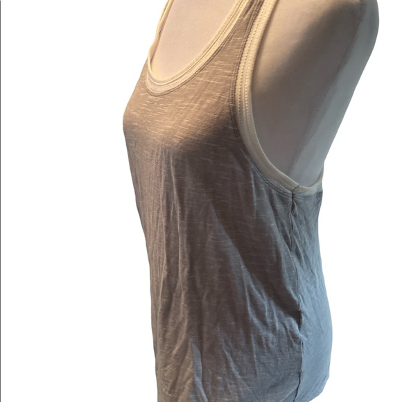 Under Armour Gray & White Women’s Racerback Loose Sleeveless Tank Top XS - Picture 2 of 9